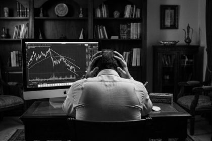 الاحتيال بالتداول في الاردن